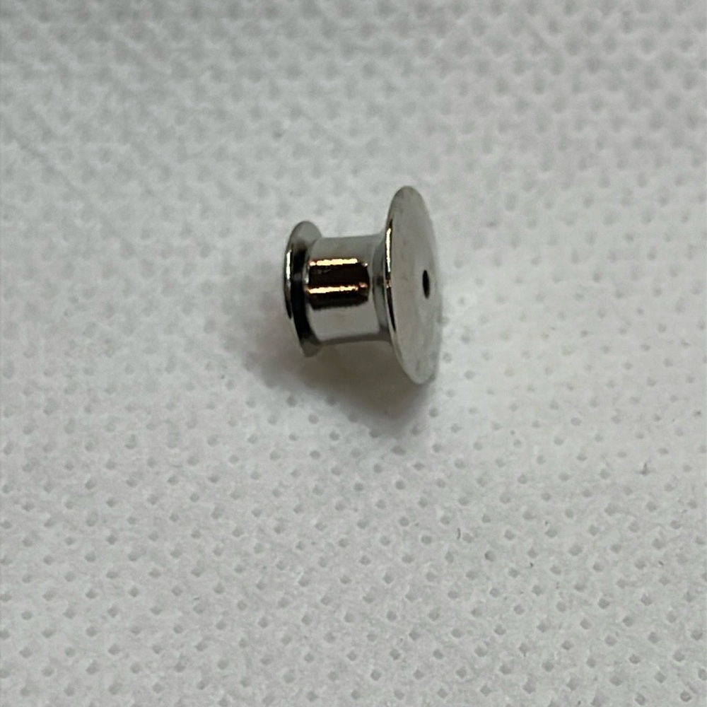 Hogwarts Alumni Pin - Picture 7 of 7